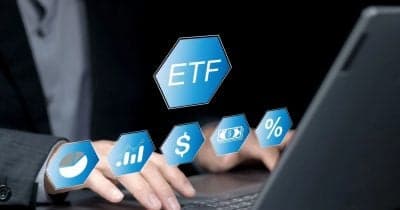 Infographic showing $297.6 million inflow into US spot Bitcoin ETFs, highlighting institutional investor trends.