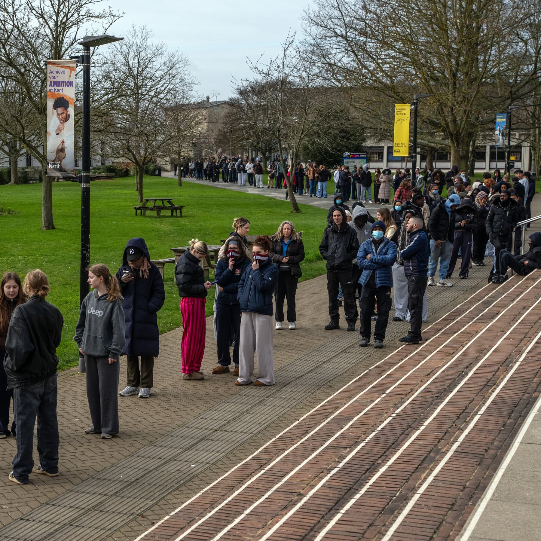 Meningitis B outbreak reported in Kent affecting university students and local schools