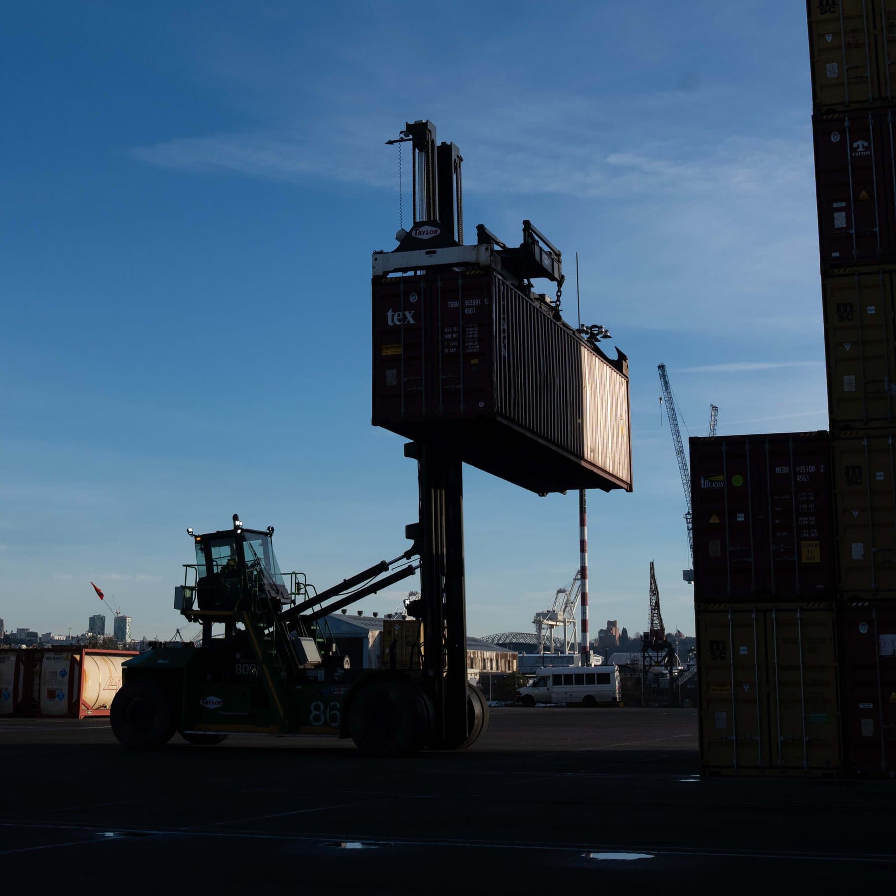 WTO Projects Global Merchandise Trade Growth to Slow Amid Middle East Conflict