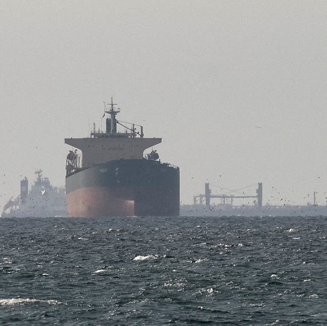 Iran Allows Conditional Transit of Non-Hostile Vessels Through Strait of Hormuz