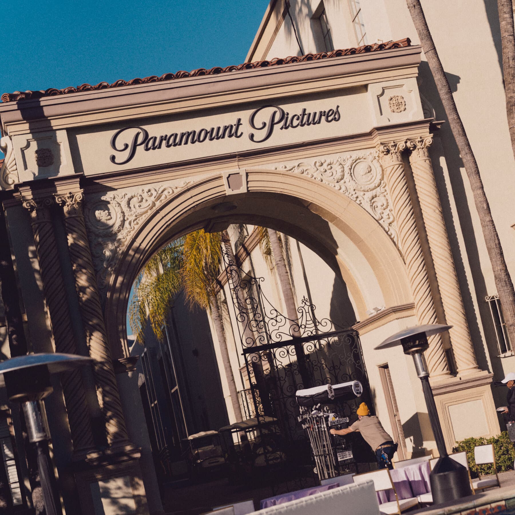 Gulf Sovereign Wealth Funds Invest $24 Billion in Paramount Skydance's Warner Bros. Acquisition