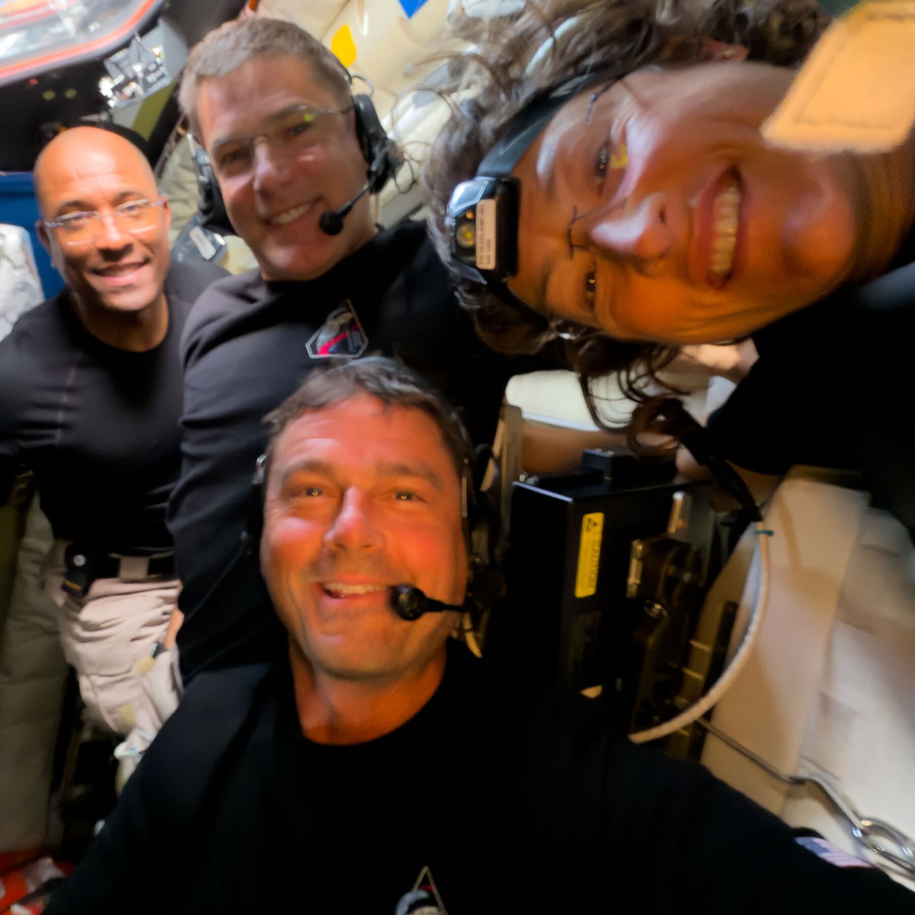 Artemis II Astronauts Complete Lunar Flyby and Begin Return to Earth