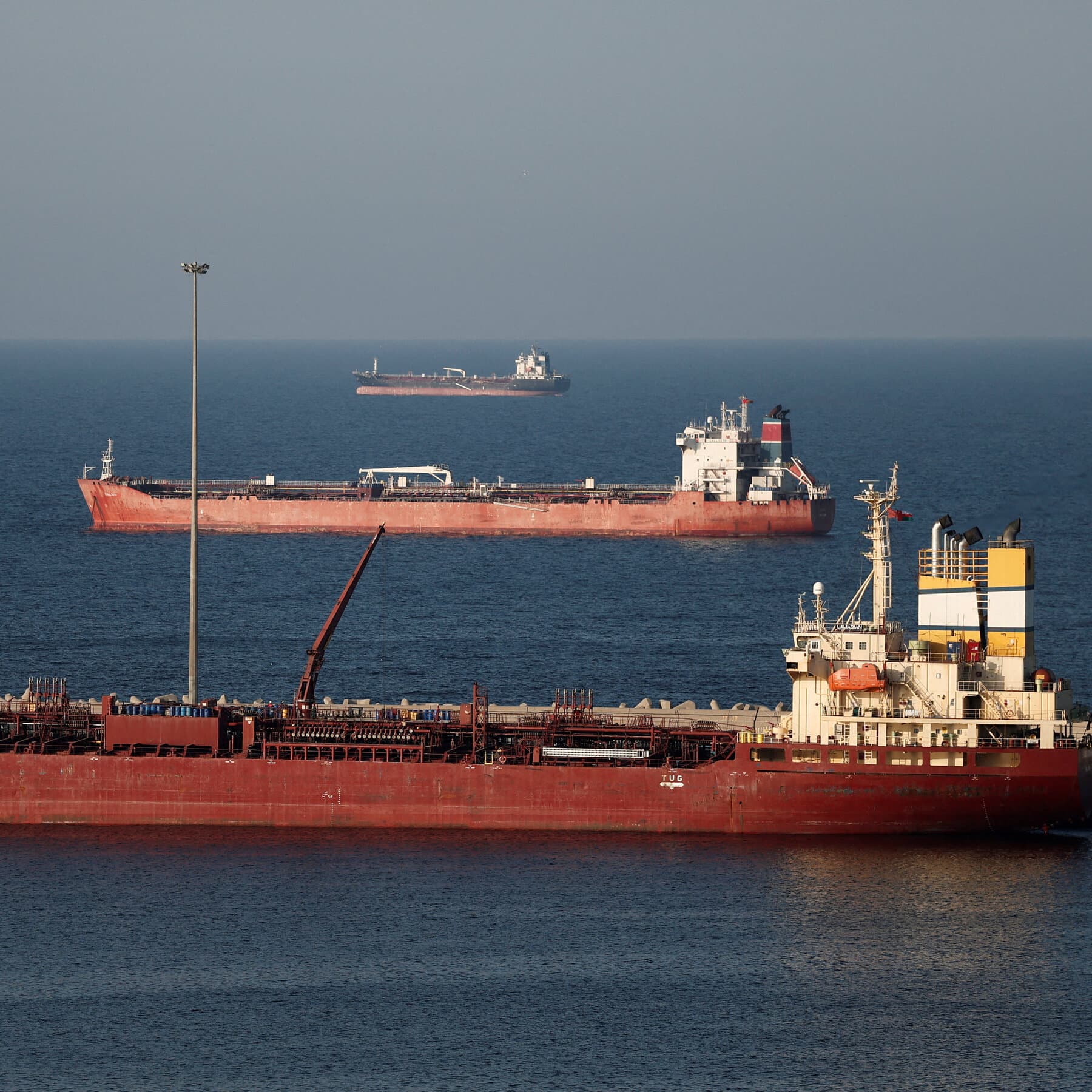 Oil Prices Fall Following U.S.-Iran Cease-Fire Amid Ongoing Regional Tensions