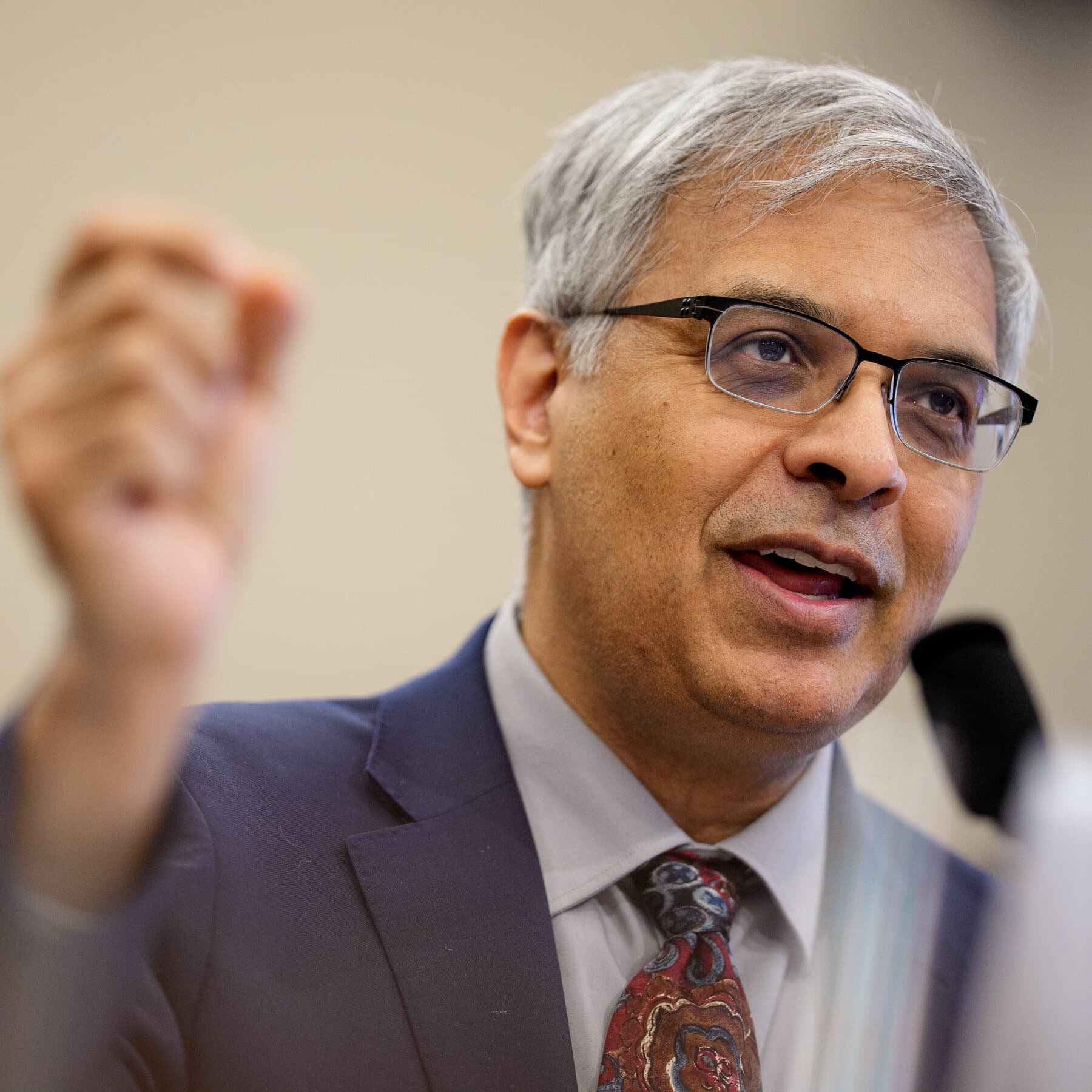 CDC Delays Release of COVID-19 Vaccine Effectiveness Report Amid Leadership Instability