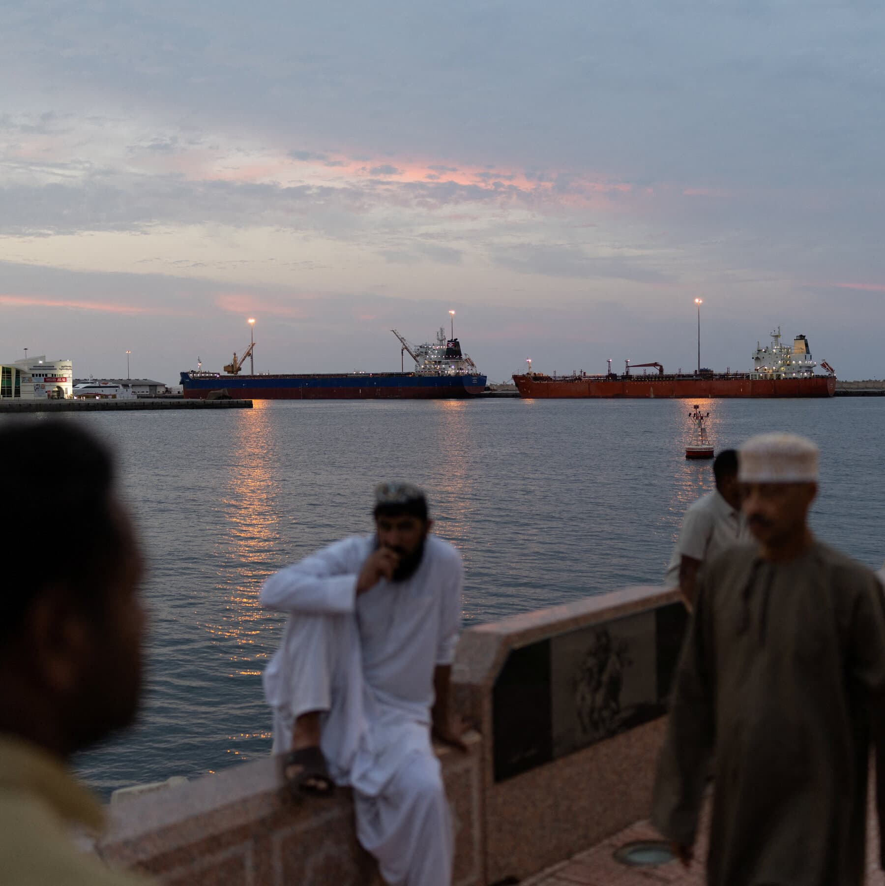 US Navy Enforces Blockade on Iran-Linked Vessels in Strait of Hormuz