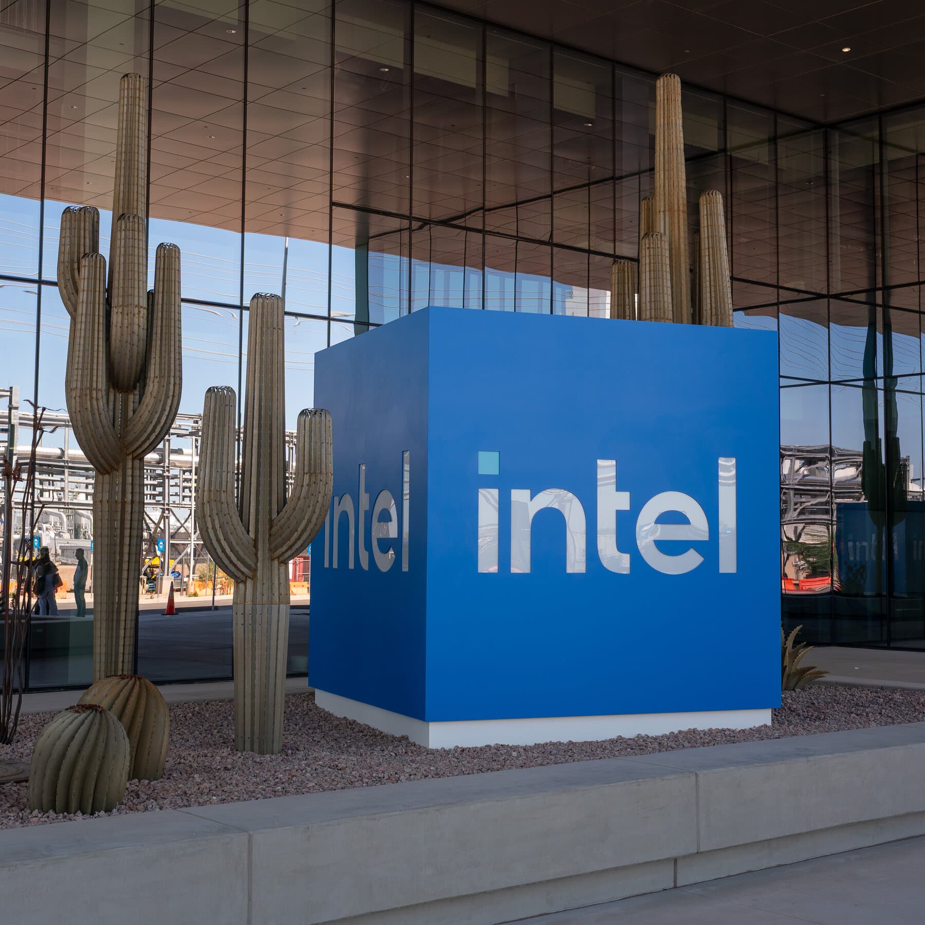 Intel Reports Q1 2026 Revenue of $13.6 Billion Driven by AI and Data Center Growth