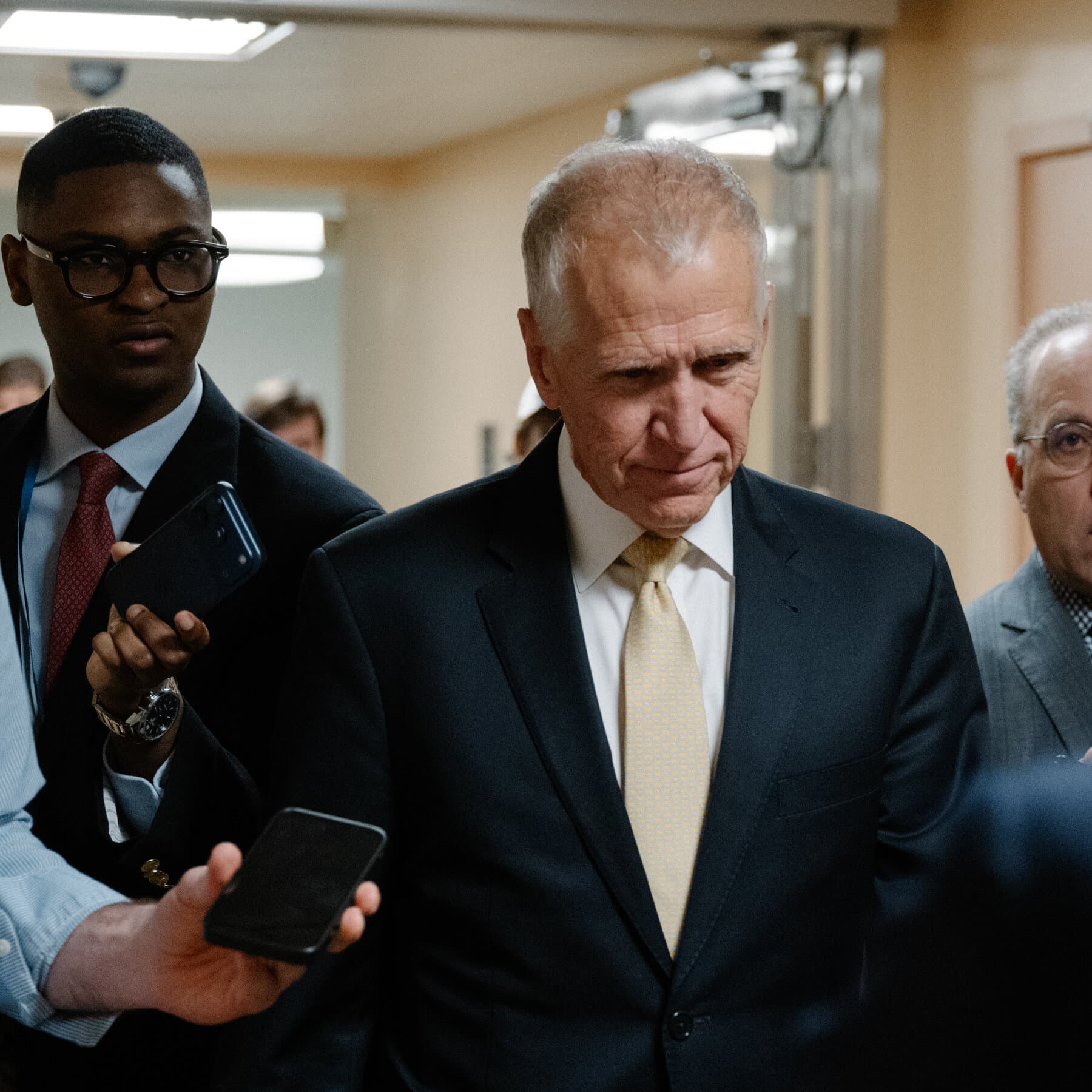 Senator Thom Tillis Supports Kevin Warsh's Nomination as Federal Reserve Chair After DOJ Closes Powell Investigation