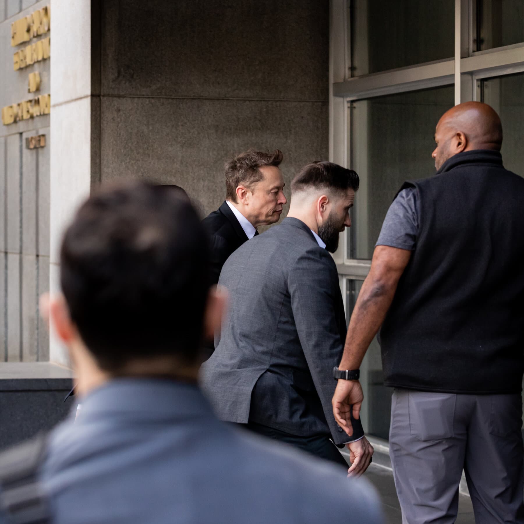 Infographic showing the timeline of Elon Musk's Twitter stake disclosures and SEC settlement details.