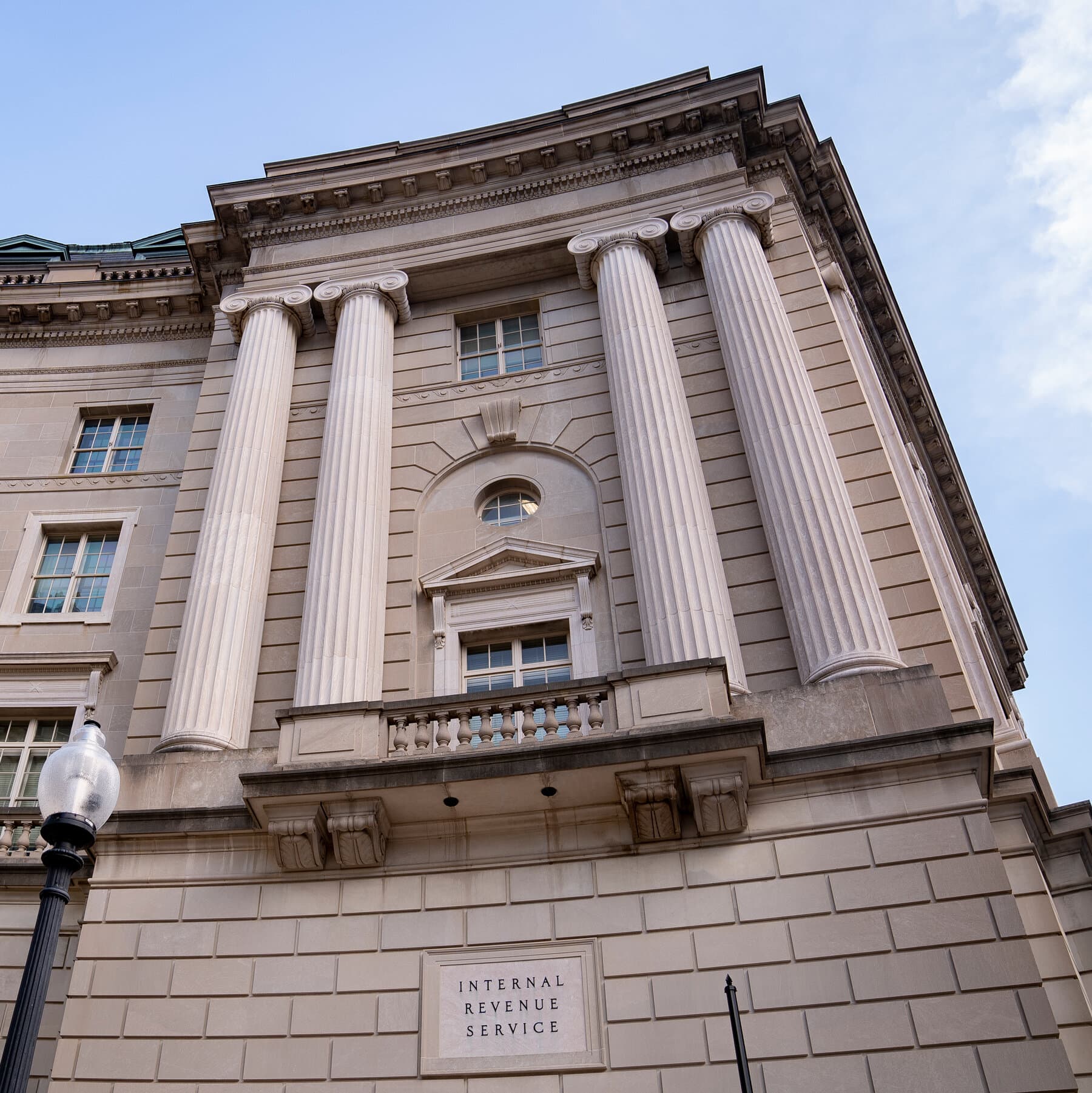 Trump Negotiates $1.7 Billion Settlement with IRS for Allies' Compensation