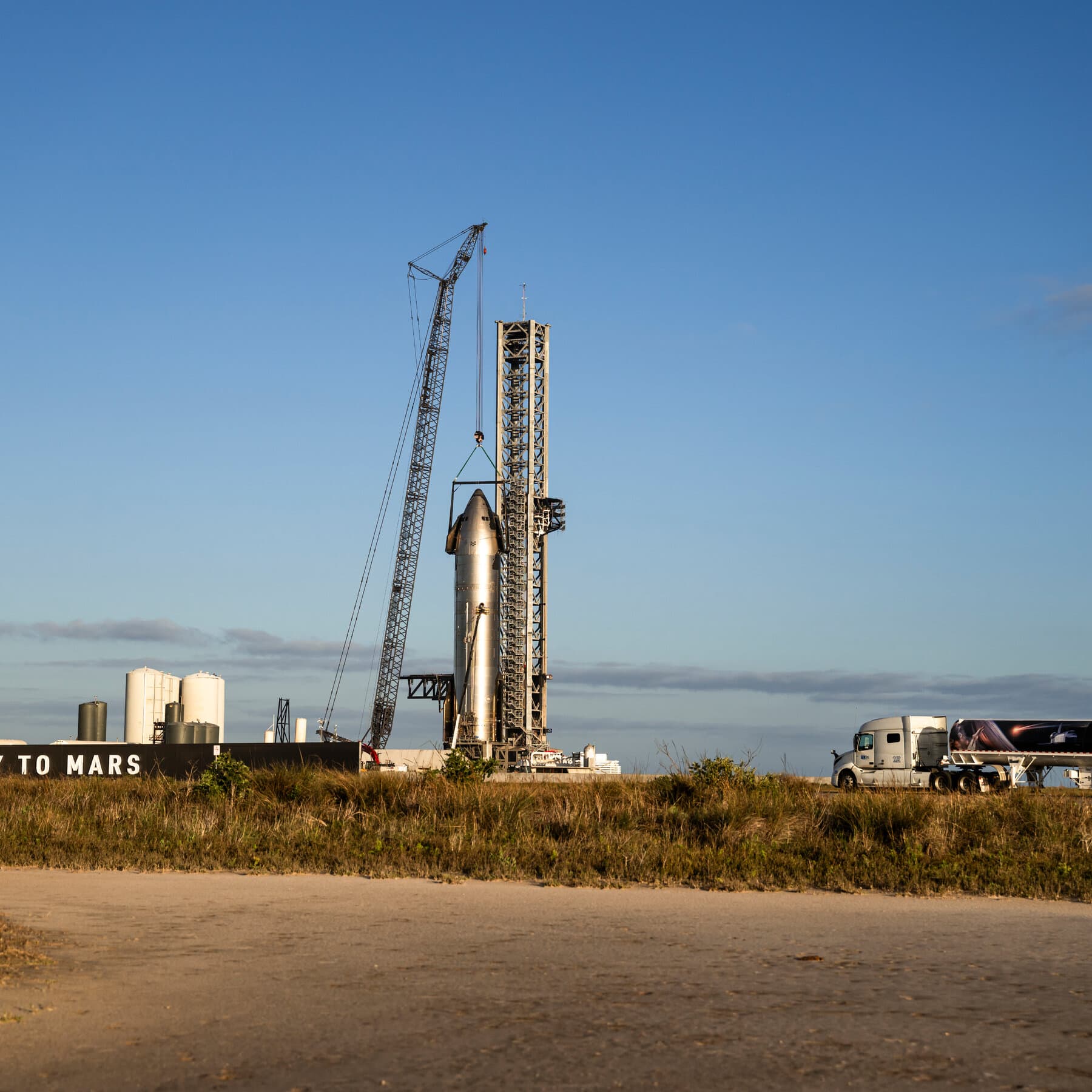 A graphic illustrating SpaceX's projected $80 billion IPO and its impact on the space industry.