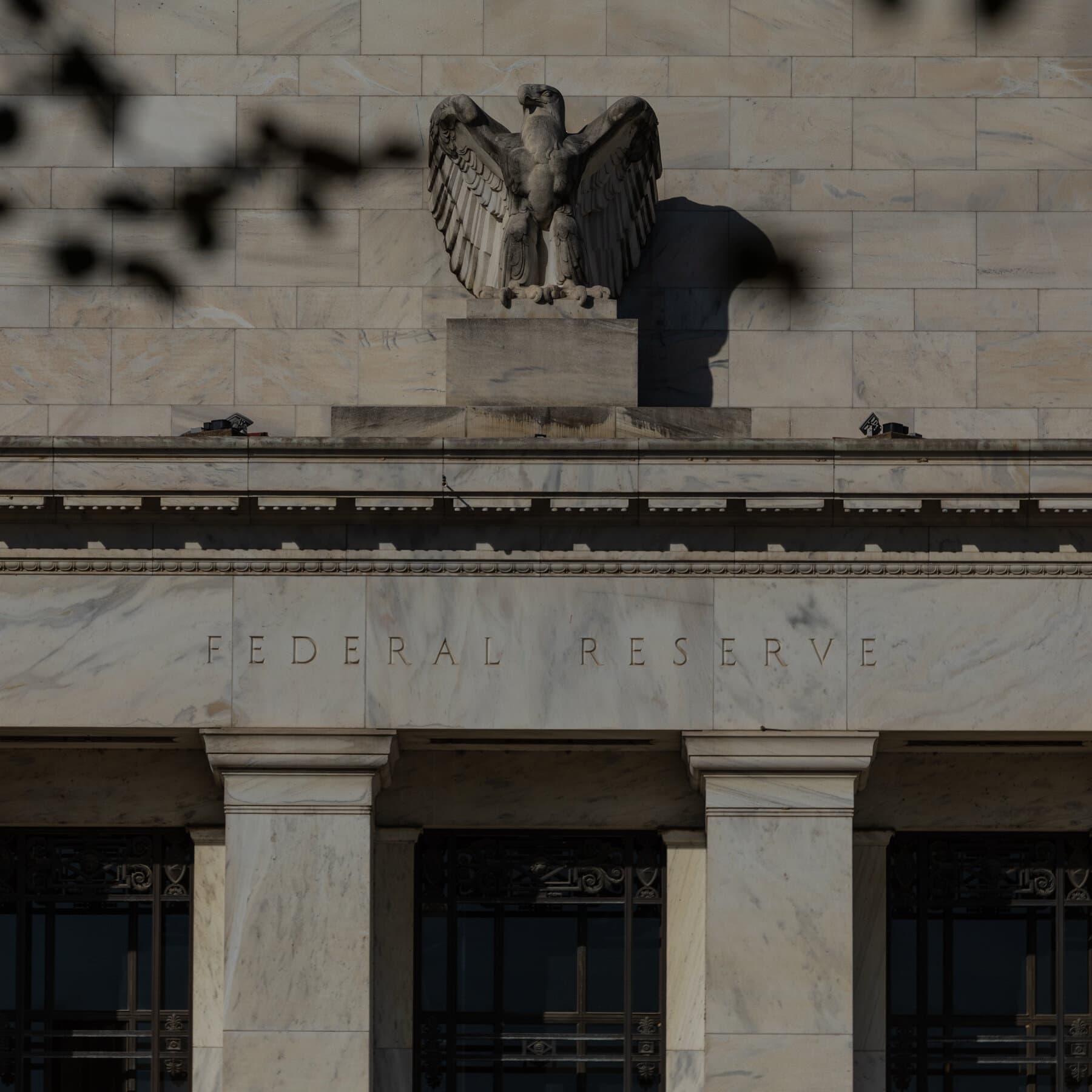 Inflation trends and Federal Reserve interest rate decisions analysis