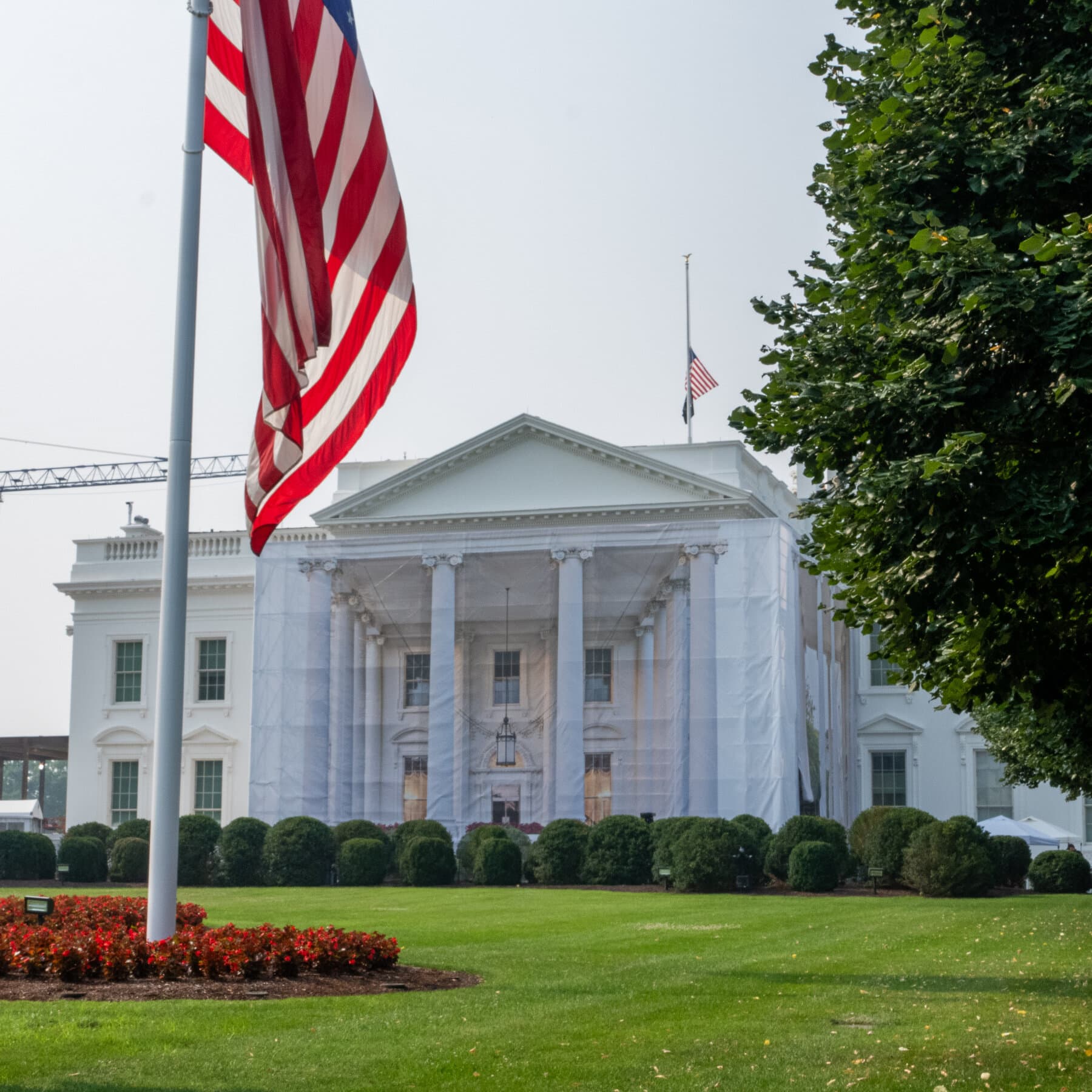 U.S. and China flags representing the AI technology rivalry