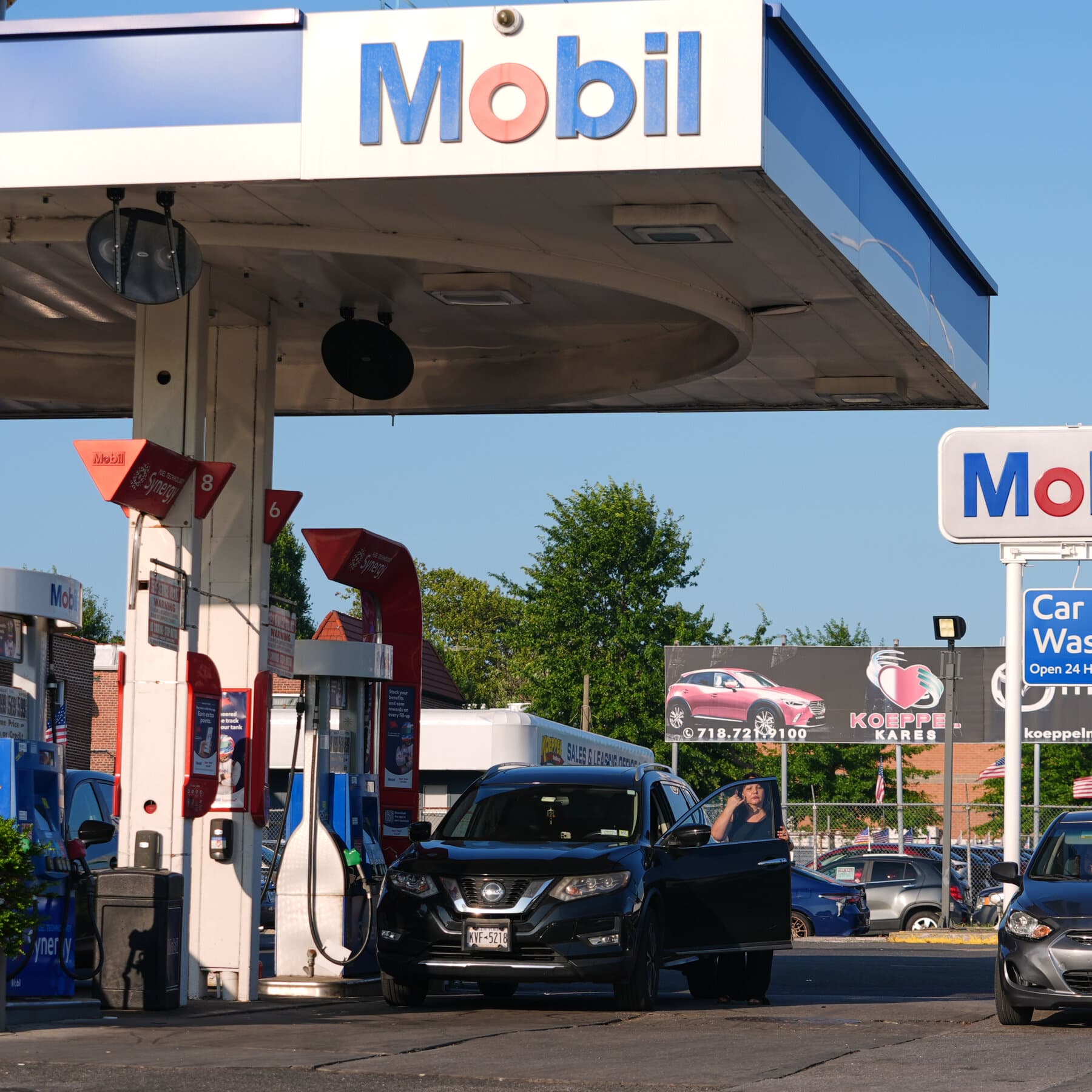 Oil prices decline as U.S. and Iran pause military actions