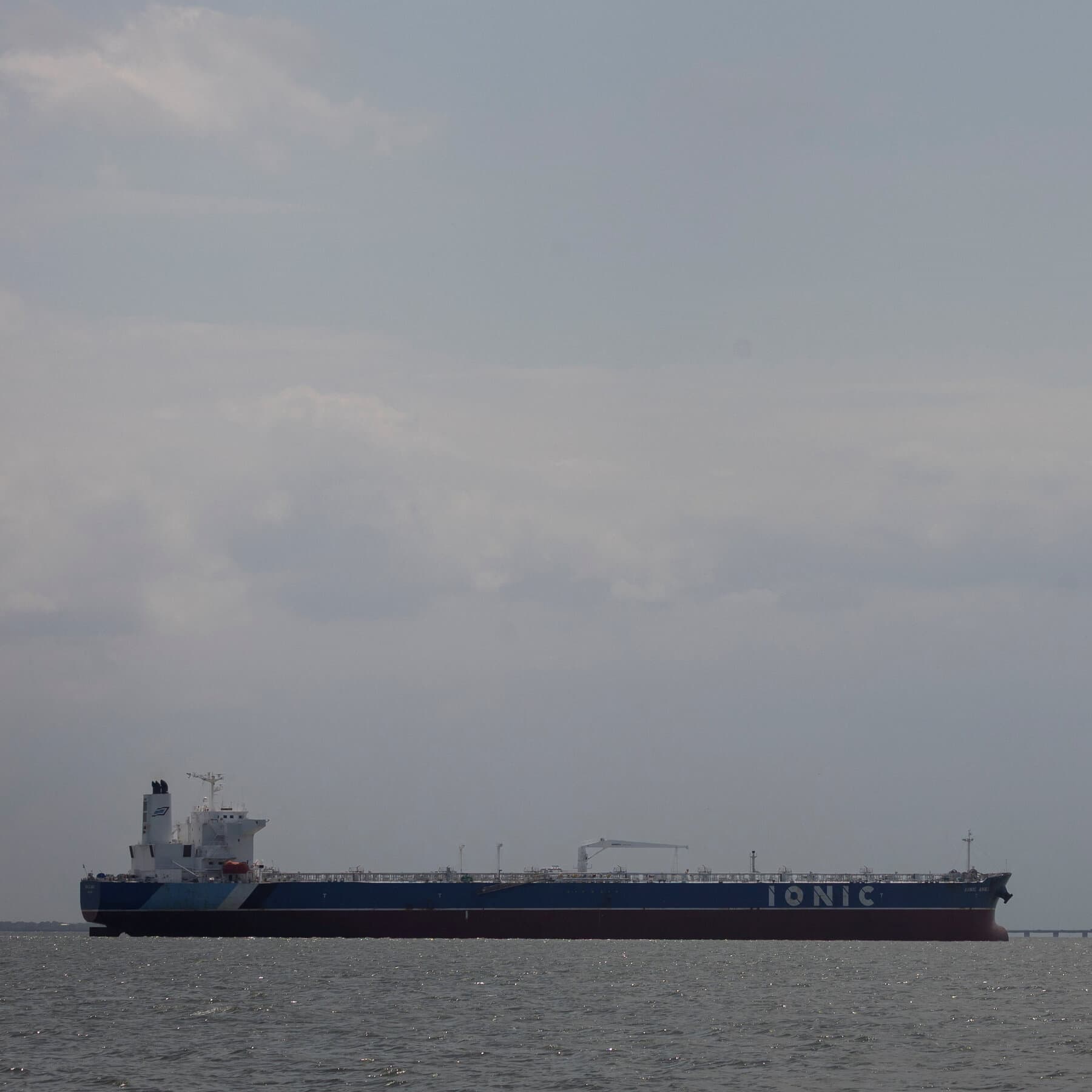 Chevron's oil operations in Venezuela, highlighting expansion plans and market impact.