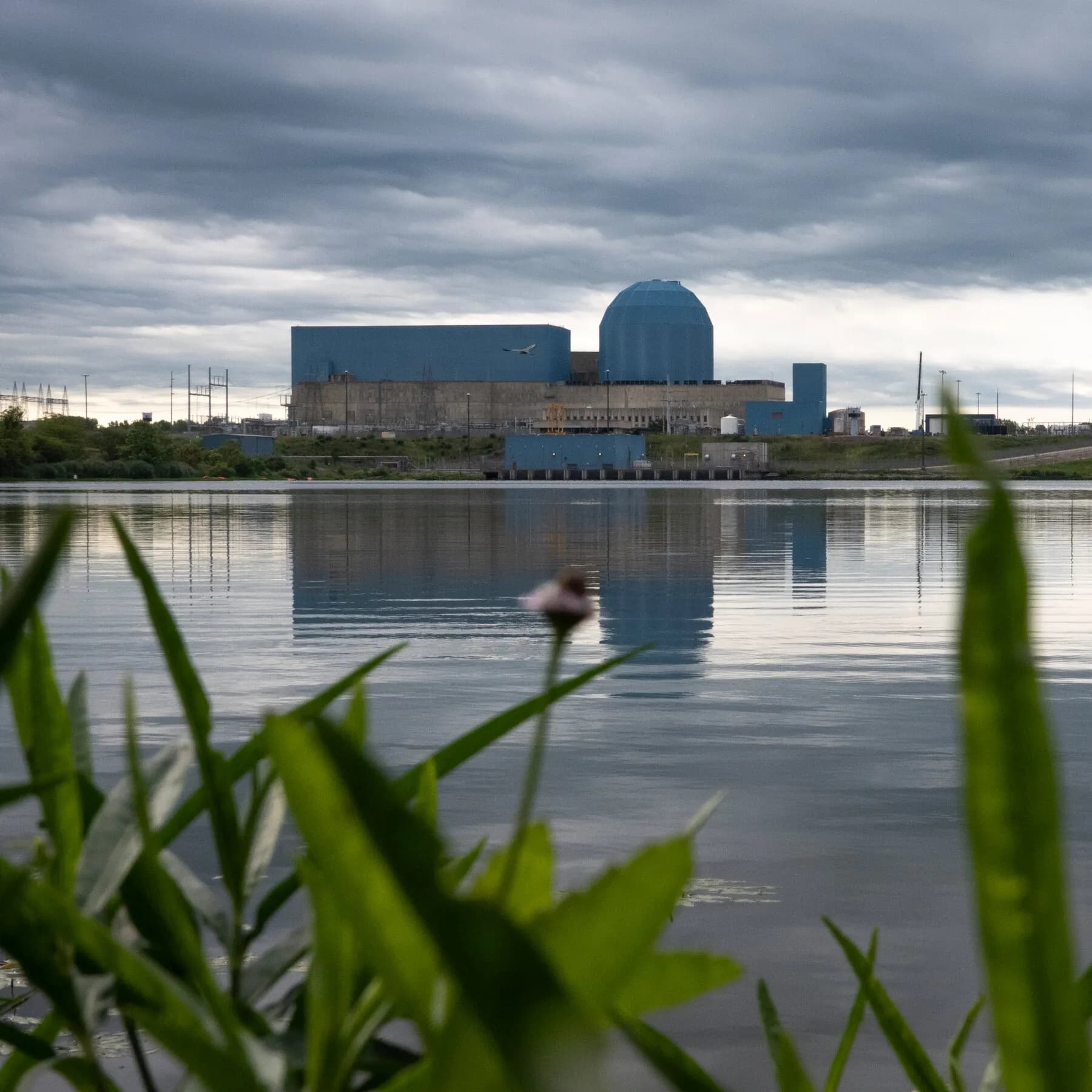Infographic showing the increase in nuclear capacity and its impact on data center energy supply.