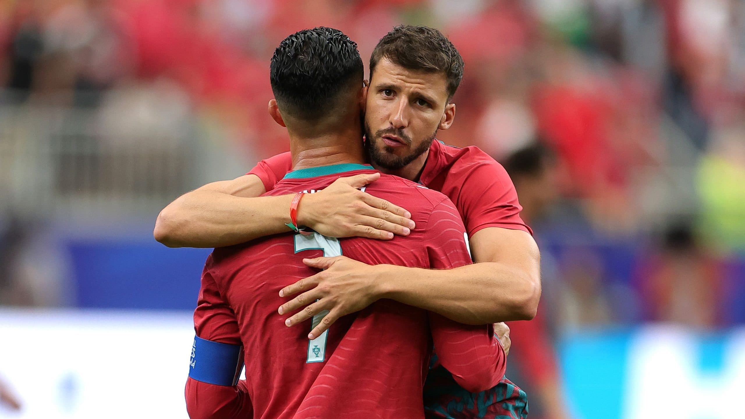 Rúben Dias defends Cristiano Ronaldo amid criticism following Portugal's World Cup draw