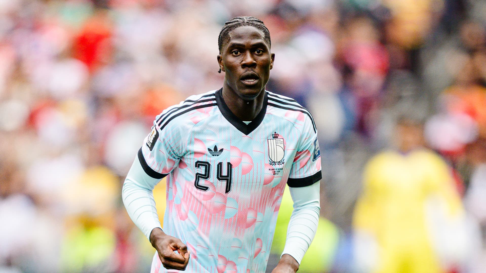 Amadou Onana during a match before his injury in the World Cup