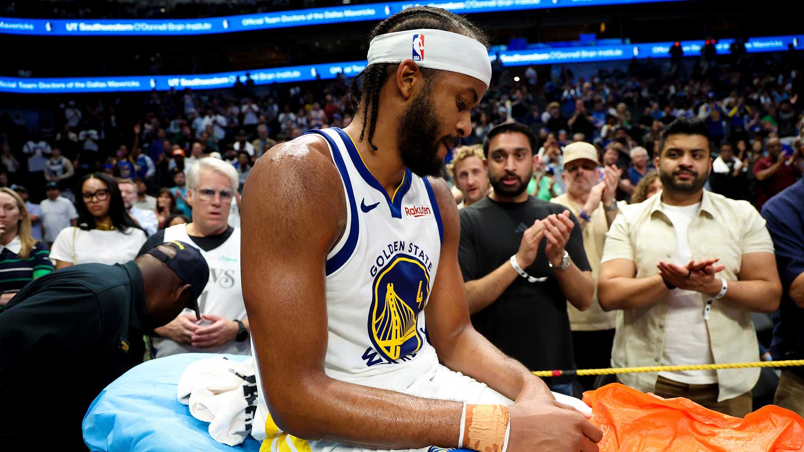 Moses Moody of Golden State Warriors diagnosed with torn left patellar tendon after injury