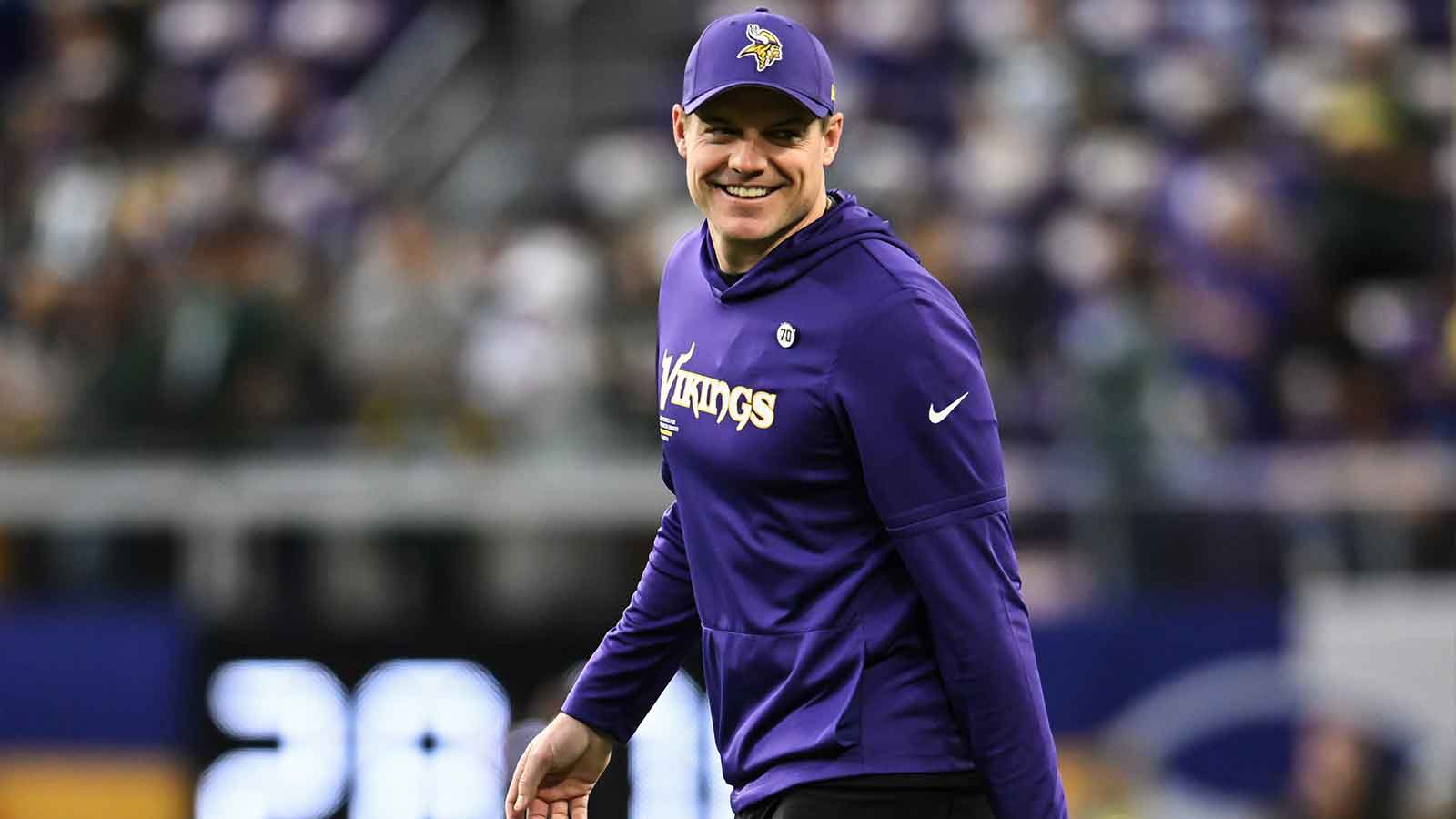 Vikings Coach O’Connell Defers Starting Quarterback Decision Amid Competition