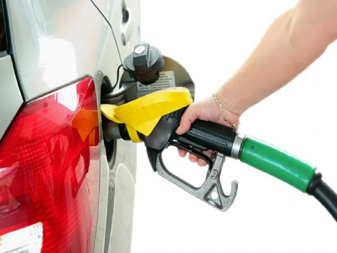 Irish police clear six-day fuel protest blockade in Dublin