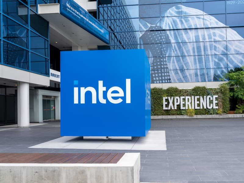 Intel raises $20 billion in largest stock offering since 1971